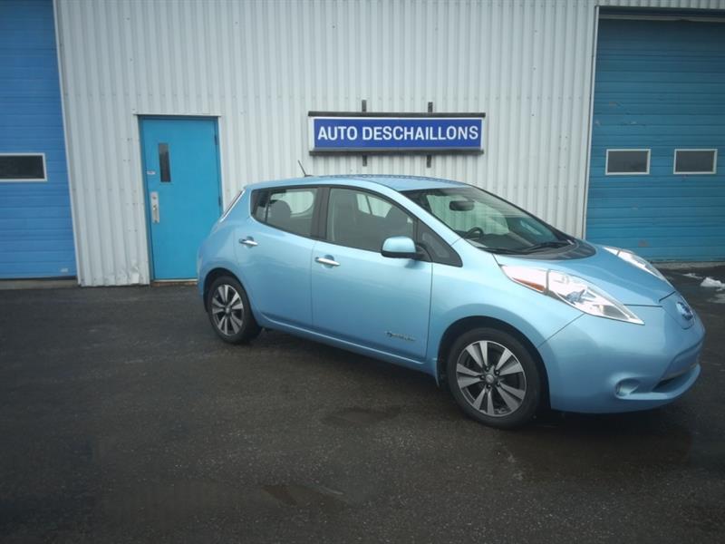2015
Nissan
Leaf