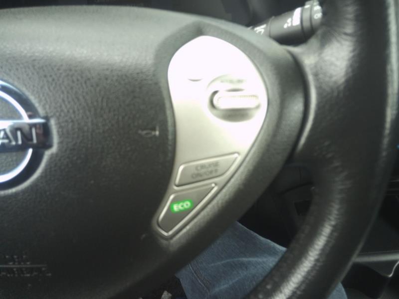 2015
Nissan
Leaf