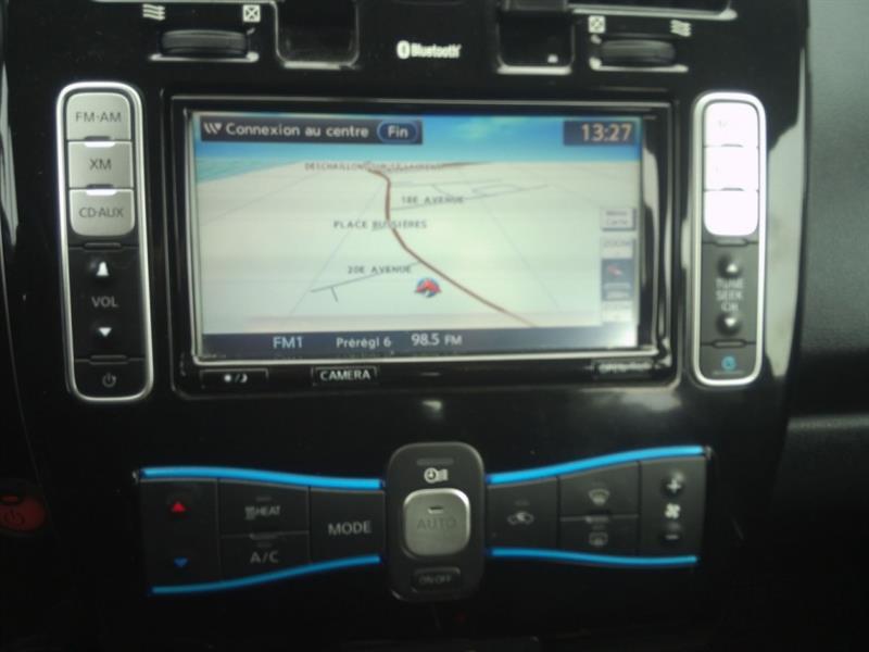 2015
Nissan
Leaf